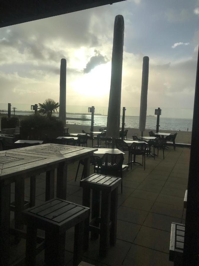 Bungalow Kleine Deichperle, Strand Und Deich In Unmittelbarer Naehe! Lemmer Exterior foto